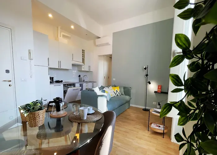 Elegant Apartment Near Central Milan